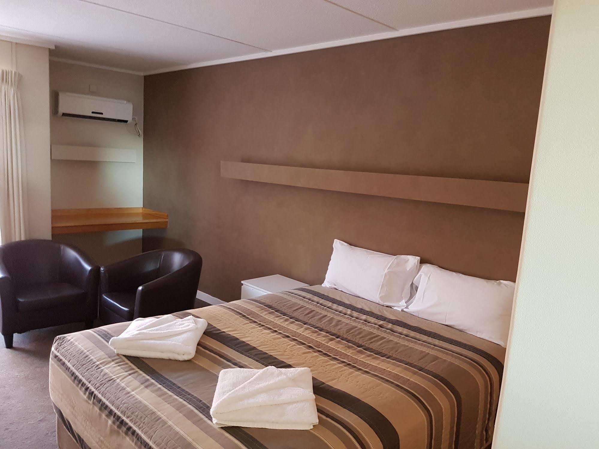 Mid City Plantation Motel Милдура Екстериор снимка