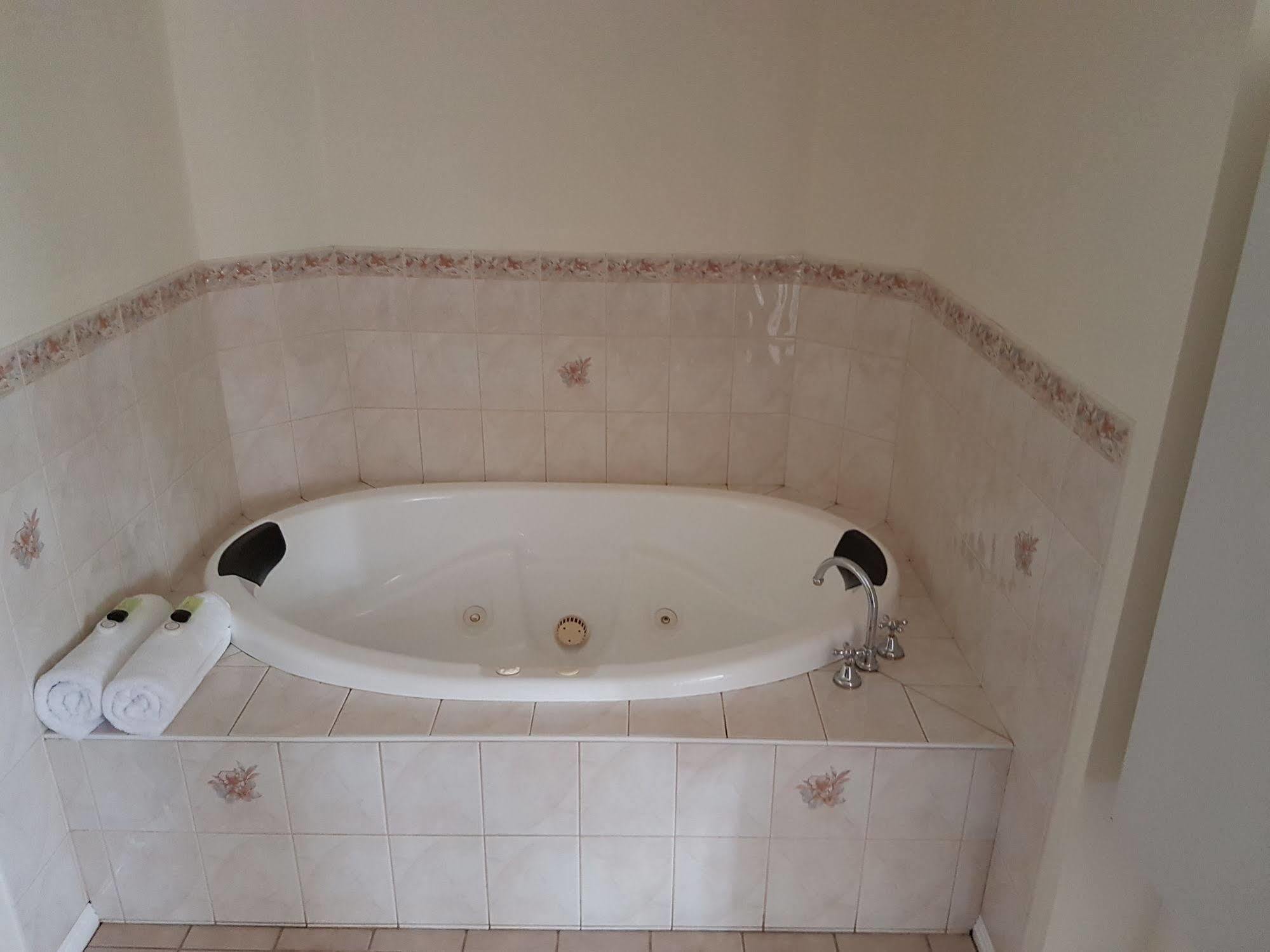 Mid City Plantation Motel Милдура Екстериор снимка
